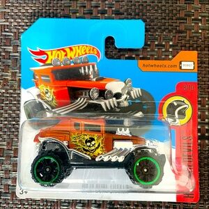 Baja Bone Shaker HW Daredevils 8/10 Hot Wheels